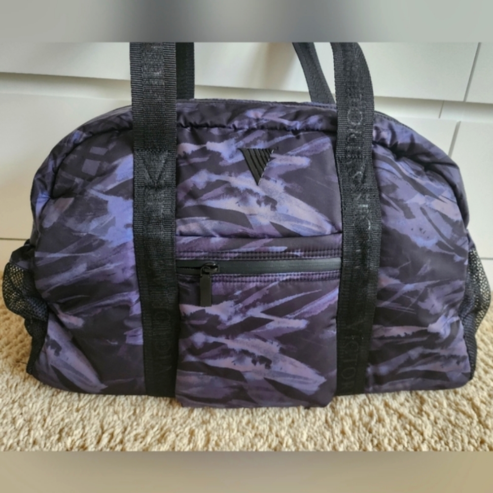 New Victoria's Secret Gym/ Travel bag.